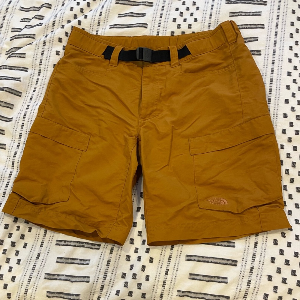 The North Face men’s shorts, size 32